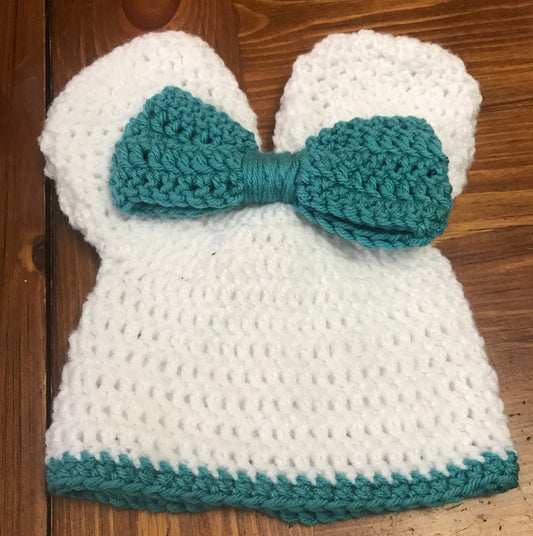 Handmade kids crochet bear hat (beanie) White with Teal Bow