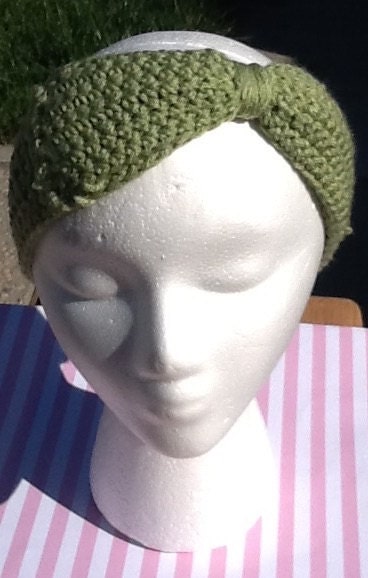 Handmade crochet headband Fern Bow 7”